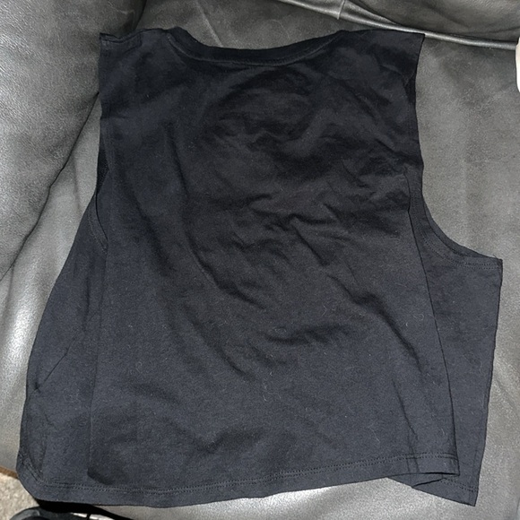 Netflix Shirt OBX Volcom Kids Sz 10 - Picture 4 of 4